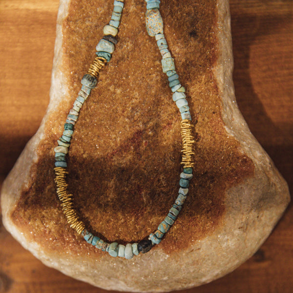 TURQUOISE BEADS GOLD CENTER