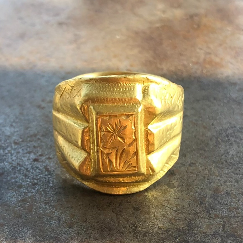 22K GOLD MAHARAJA RING