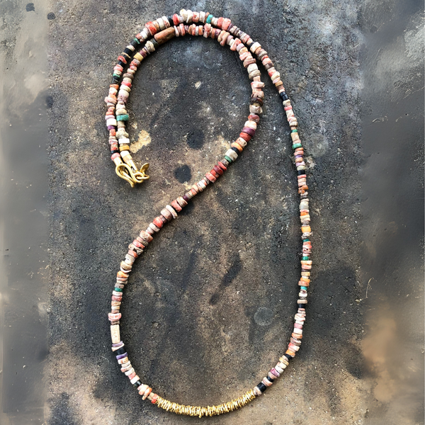 22K GOLD NECKLACE WITH STRAND OF CORAL MIXED BEADS