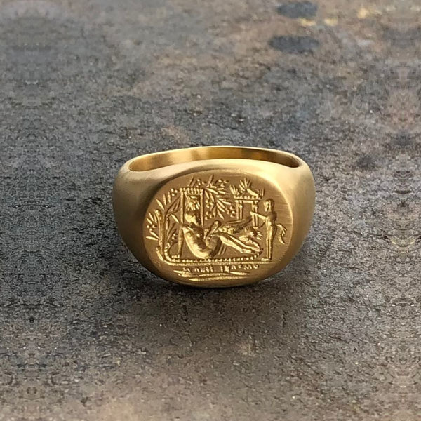 22K GOLD RING OVAL ENGRAVED SIGNET