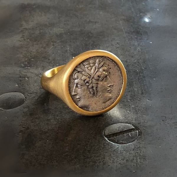 JANUS RING