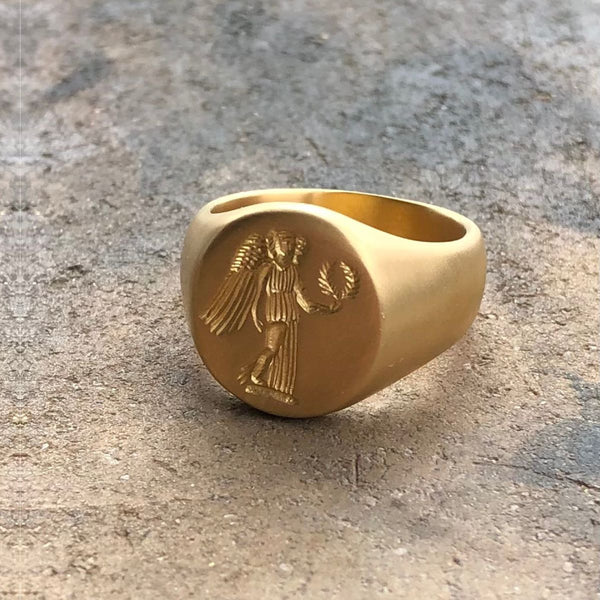 22K GOLD OVAL ENGRAVED RING