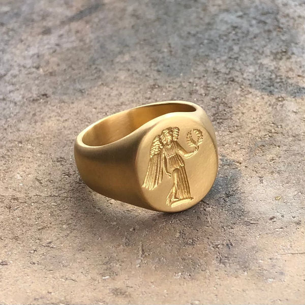 22K GOLD OVAL ENGRAVED RING