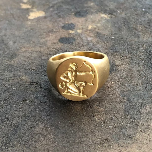22K GOLD OVAL ENGRAVED RING