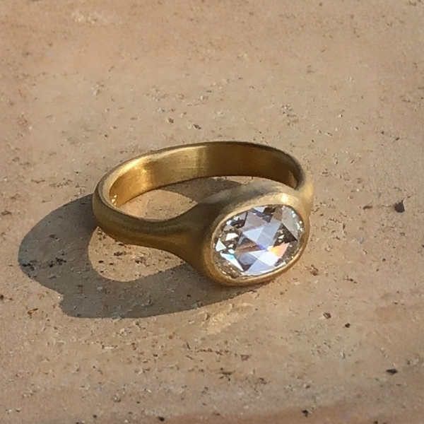 22K GOLD RING WITH OVAL DIAMOND ROSE CUT