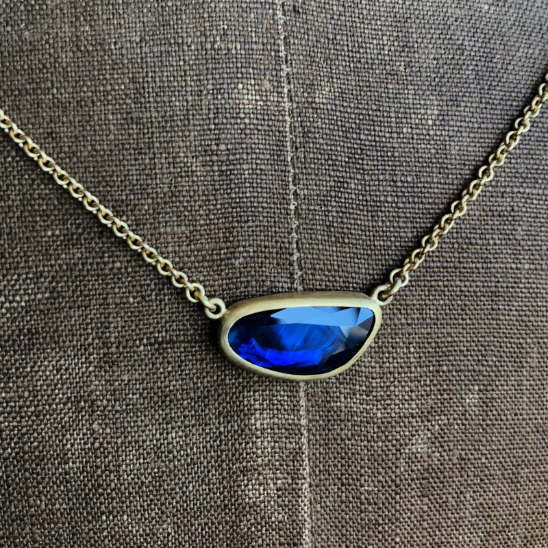 BLUE SAPPHIRE NECKLACE