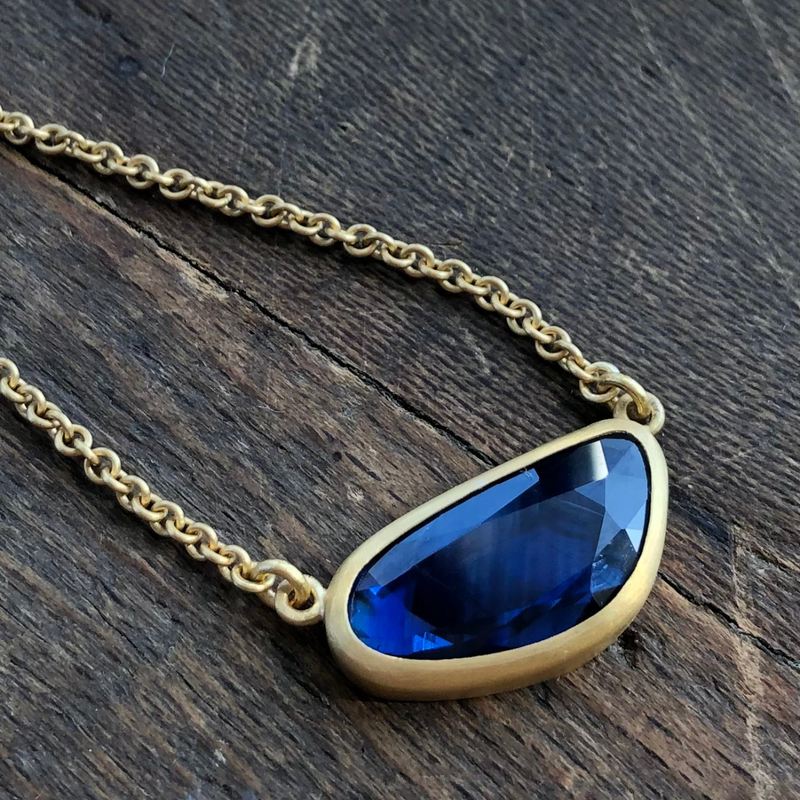 BLUE SAPPHIRE NECKLACE